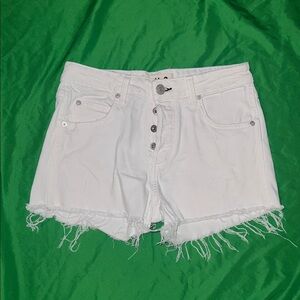 AMO White Frayed Babe Jean Shorts size 26